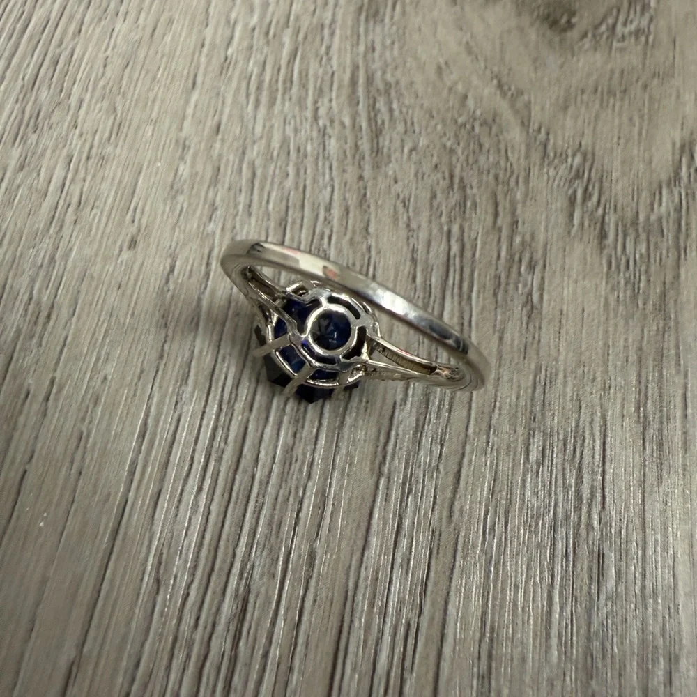 Elegant Blue Gemstone Sterling Silver Ring .925
